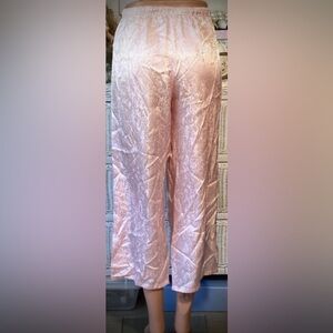Natori Satin Textured Pajama pants in soft pastel pink color size Small